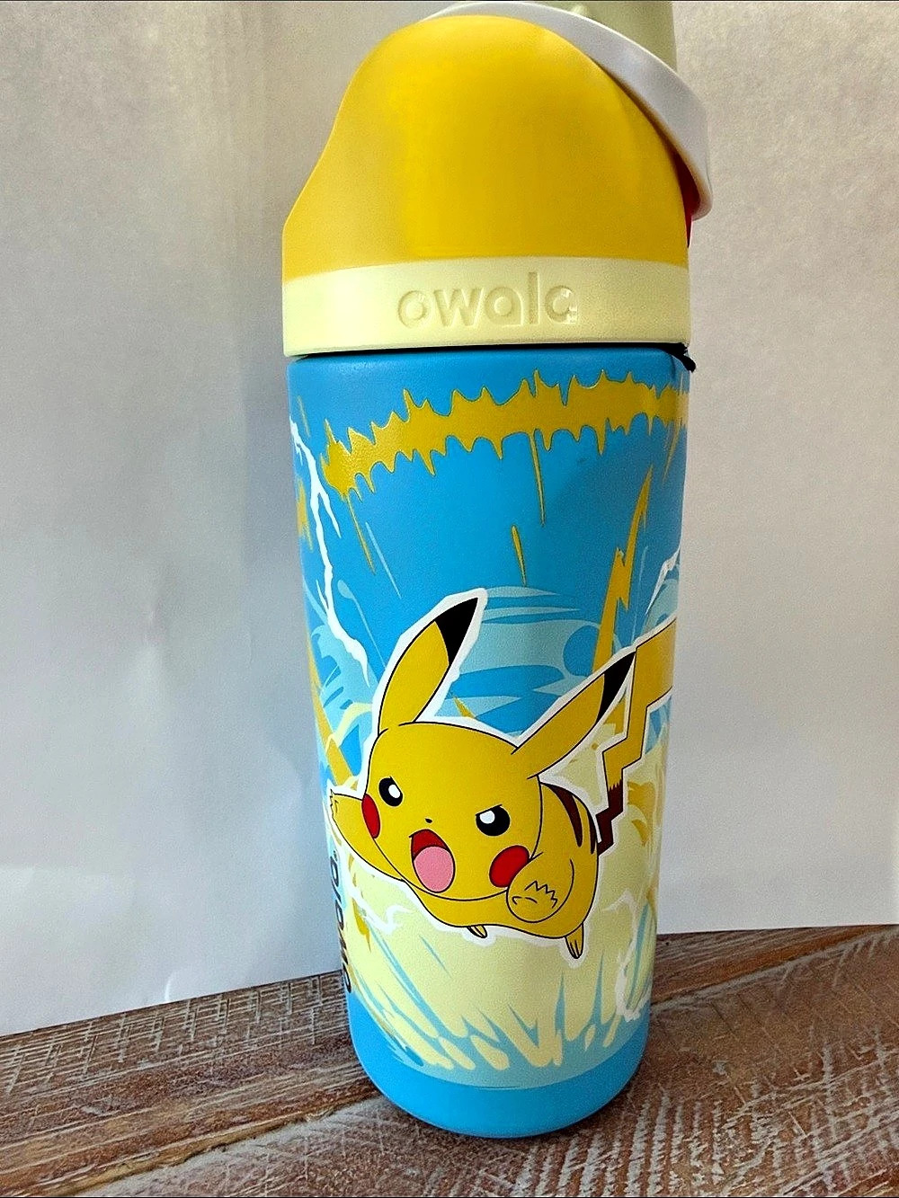 owala FreeSip Pokémon Pikachu Water Bottle Blue & Yellow NWT